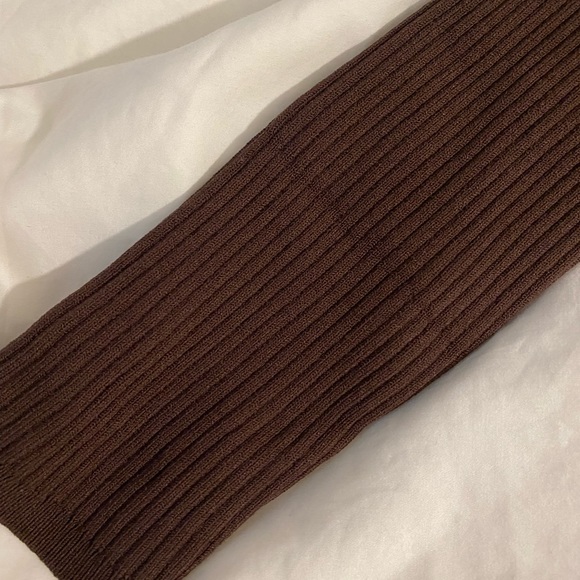 Aritzia Babaton Sculpt Knit Tie-Back Longsleeve - Picture 13 of 14